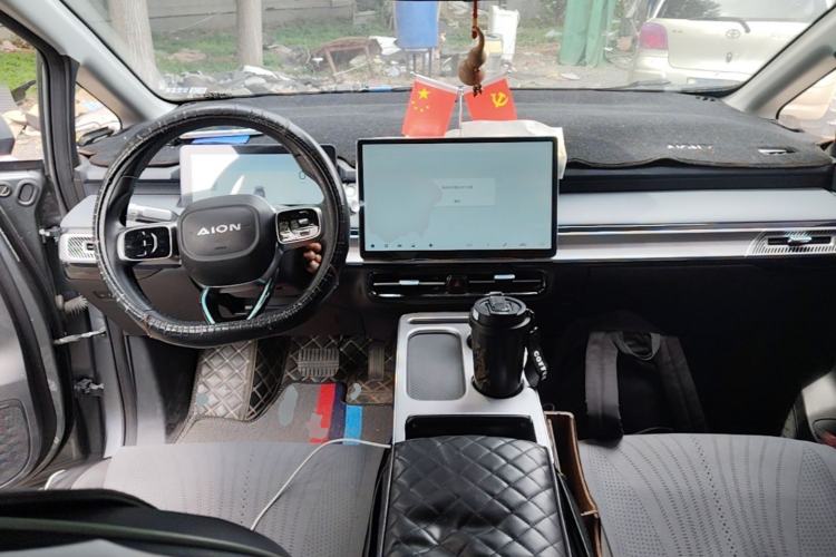 Used AION Y 2023 Plus 510 Enjoy Edition Center Console