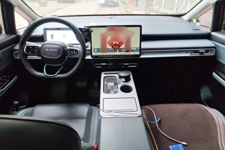 Used AION Y 2023 Plus 510 Smart Edition Center Console