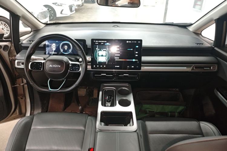 Used AION Y 2023 Plus 510 Smart Edition Center Console