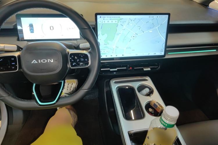 Used AION Y 2023 Plus 510 Smart Edition Center Console
