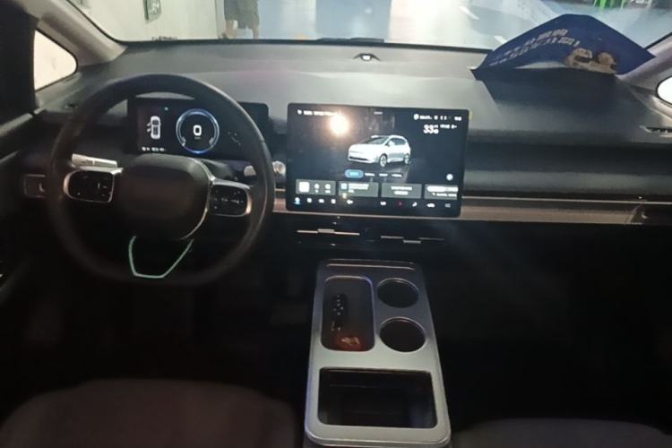 Used AION Y 2023 Younger Center Console