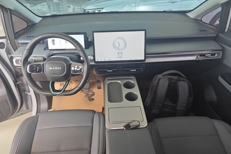 Used AION Y 2023 Plus 510 Smart Edition Center Console