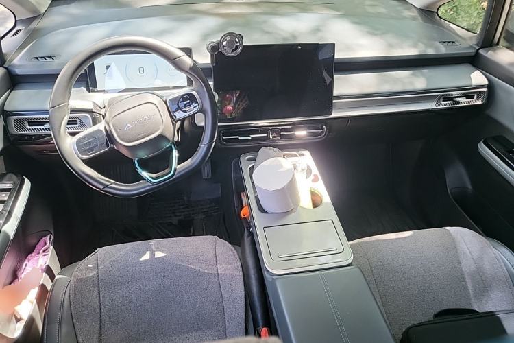 Used AION Y 2023 Plus 510 Smart Edition Center Console