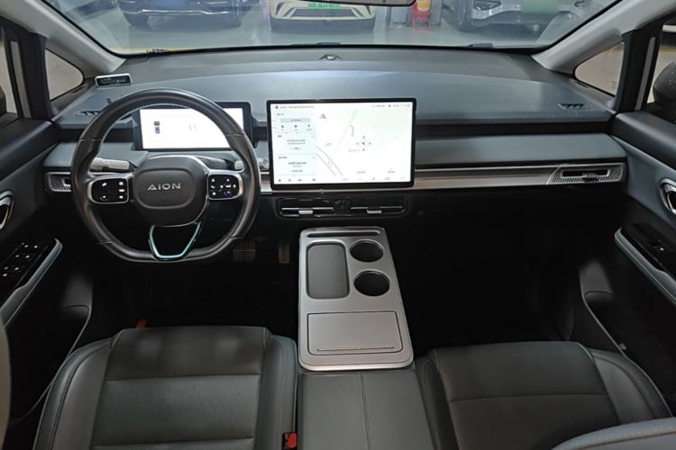 Used AION Y 2023 Plus 510 Smart Edition Center Console