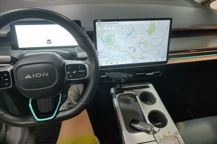 Used AION Y 2023 Plus 510 Smart Edition Center Console