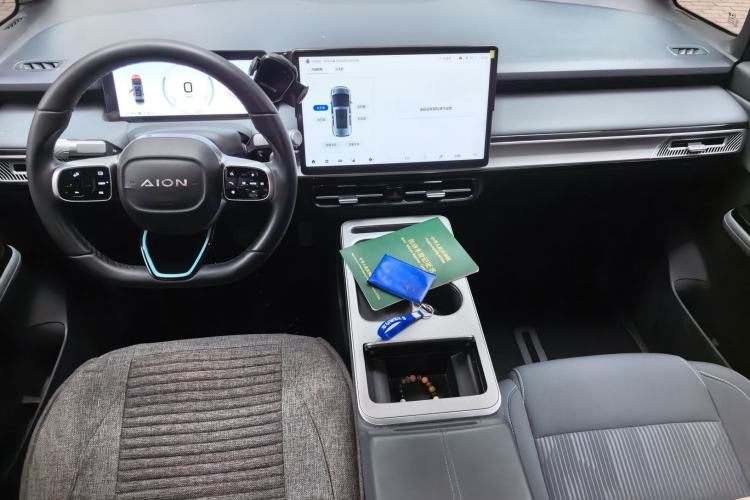 Used AION Y 2023 Plus 510 Enjoy Edition Center Console