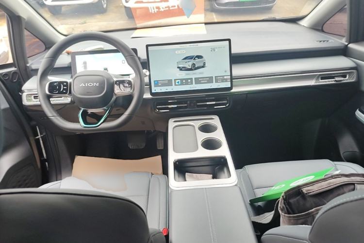 Used AION Y 2023 Younger Star Edition Center Console
