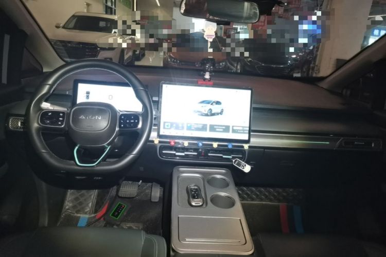 Used AION Y 2023 Plus 510 Smart Edition Center Console