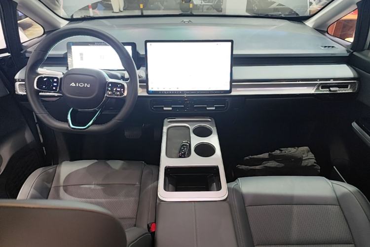 Used AION Y 2023 Plus 510 Smart Edition Center Console