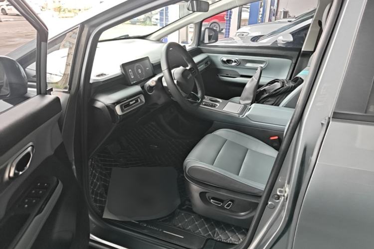 Used AION Y 2023 Plus 510 Smart Edition Driver Seat