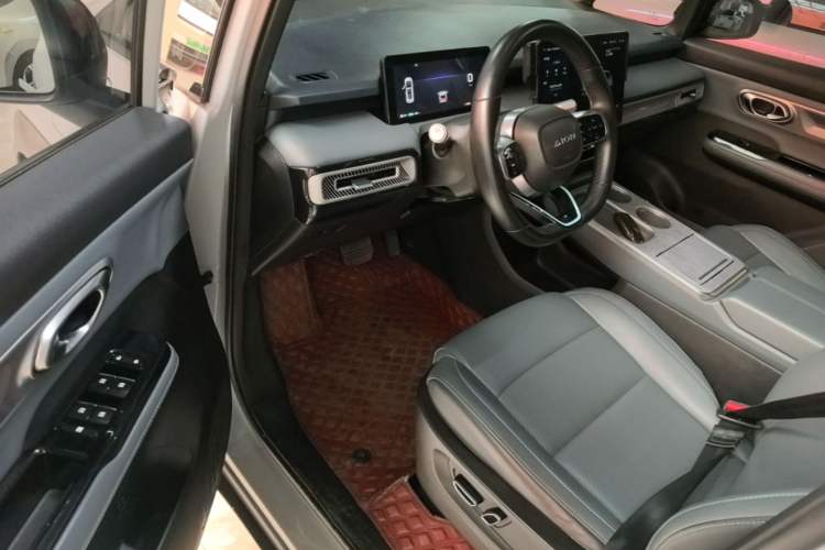 Used AION Y 2023 Plus 510 Smart Edition Driver Seat