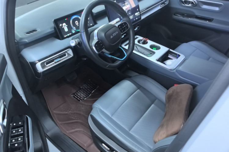 Used AION Y 2023 Younger Star Edition Driver Seat
