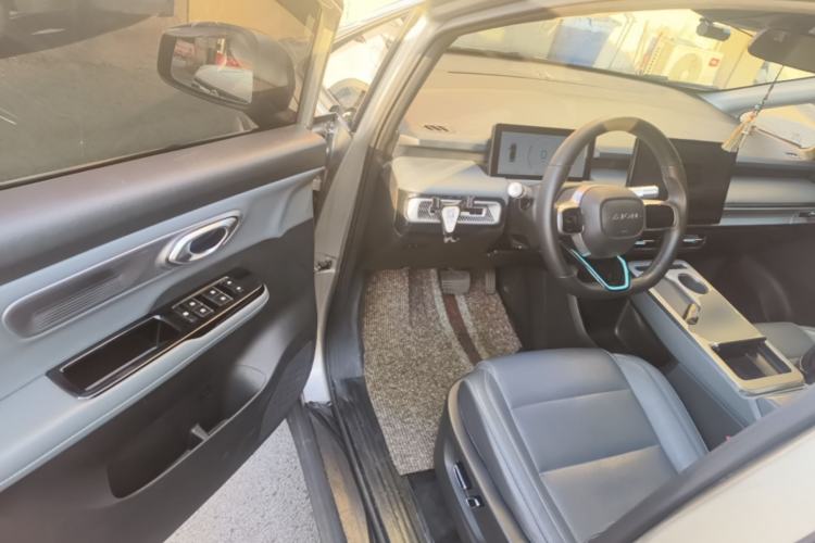Used AION Y 2023 Younger Star Edition Driver Seat