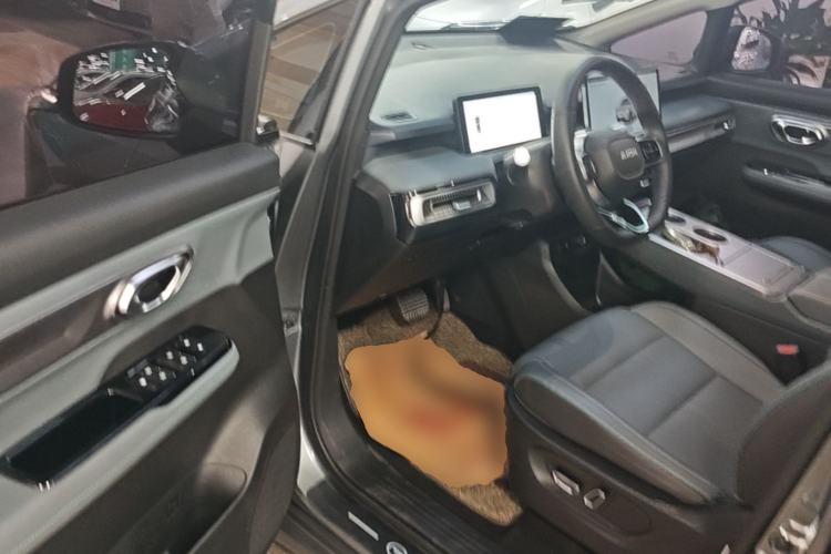 Used AION Y 2023 Younger Star Edition Driver Seat