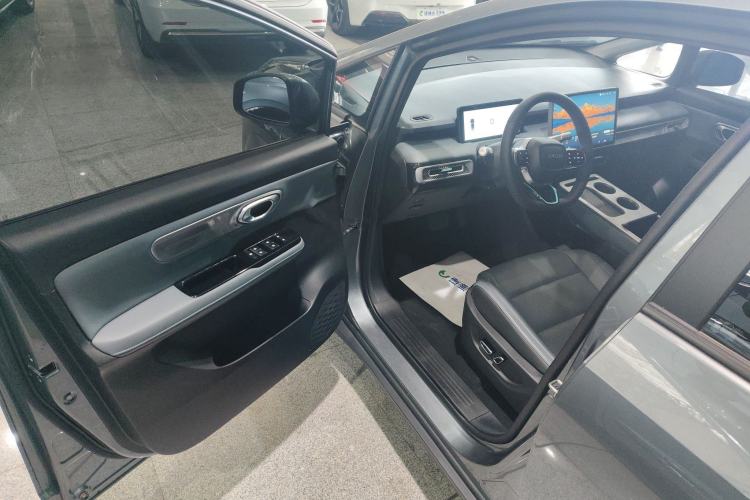 Used AION Y 2023 Plus 510 Smart Edition Driver Seat