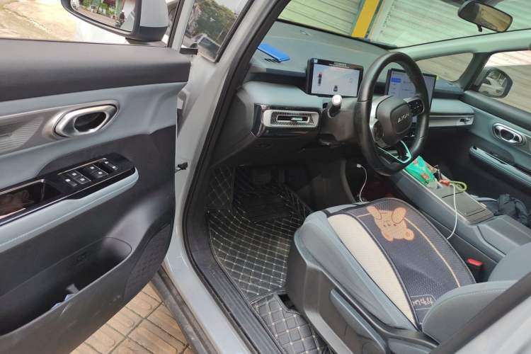 Used AION Y 2023 Plus 510 Enjoy Edition Driver Seat