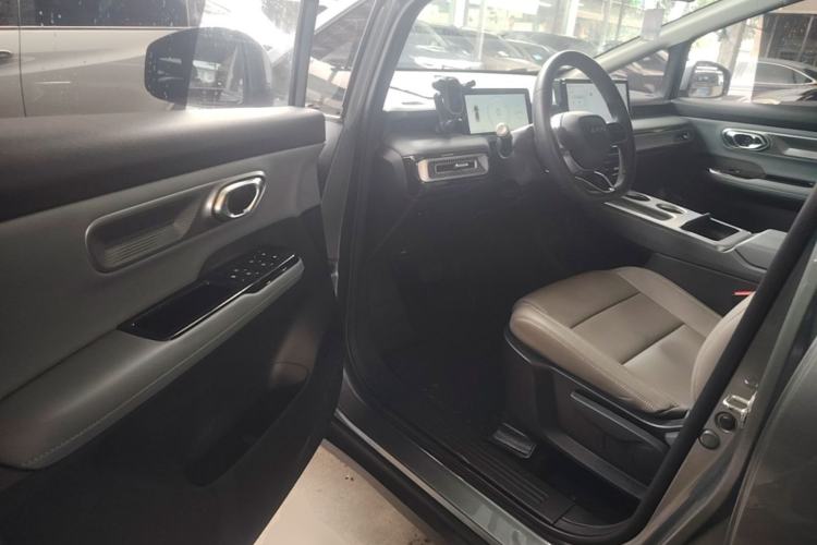 Used AION Y 2023 Younger Driver Seat