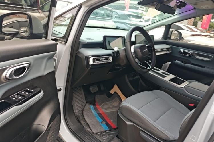 Used AION Y 2023 Plus 610 Enjoy Edition Driver Seat