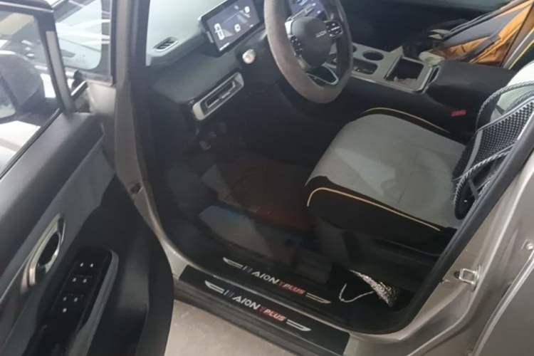 Used AION Y 2023 Plus 610 Enjoyment Edition Ternary Lithium Driver Seat