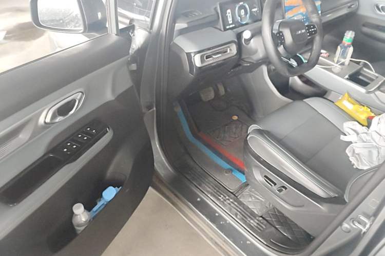 Used AION Y 2023 Plus 610 Smart Edition Ternary Lithium Driver Seat