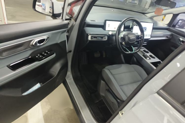 Used AION Y 2023 Plus 610 Enjoyment Edition Ternary Lithium Driver Seat