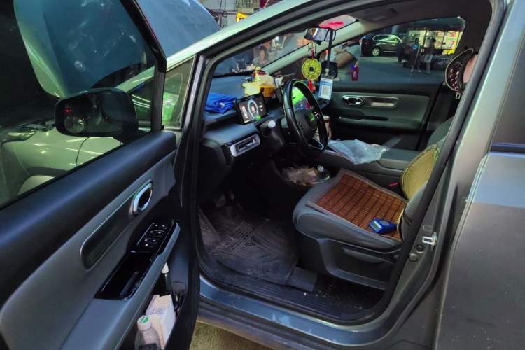 Used AION Y 2023 Plus 510 Enjoy Edition Driver Seat