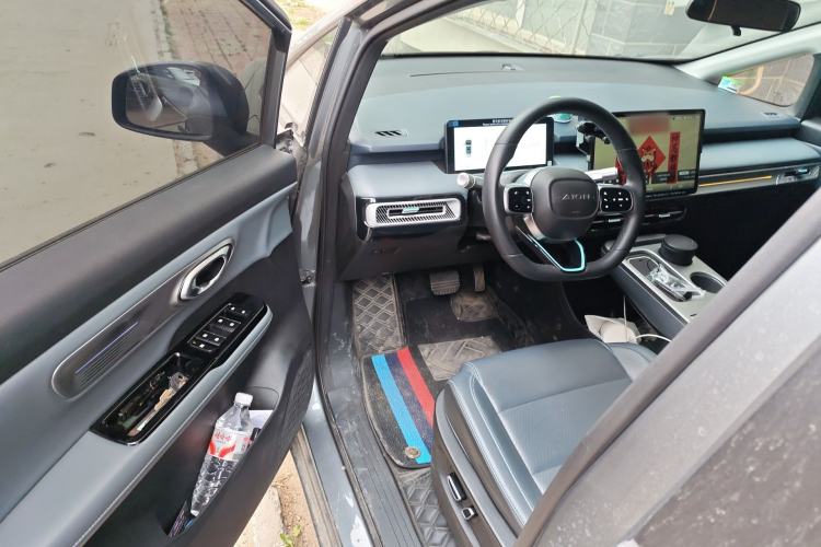 Used AION Y 2023 Plus 510 Smart Edition Driver Seat