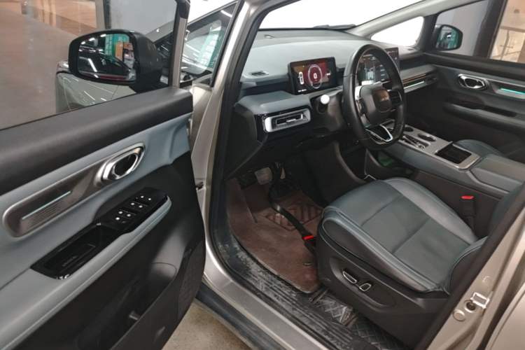 Used AION Y 2023 Plus 510 Smart Edition Driver Seat