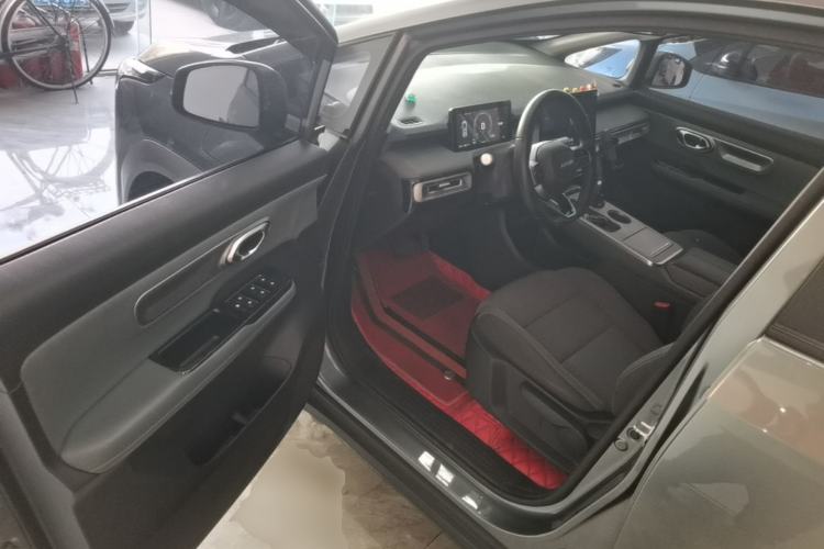 Used AION Y 2023 Plus 510 Enjoy Edition Driver Seat