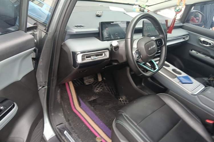 Used AION Y 2023 Plus 510 Enjoy Edition Driver Seat