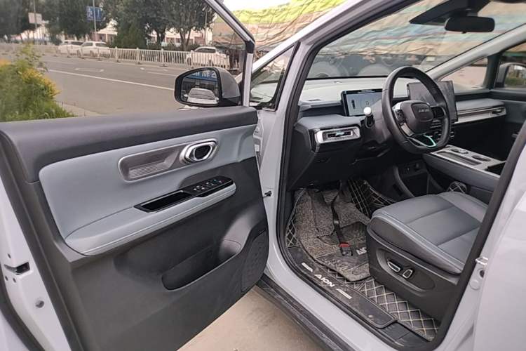 Used AION Y 2023 Plus 510 Smart Edition Driver Seat