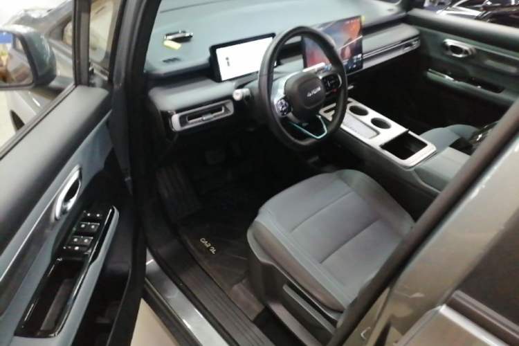 Used AION Y 2023 Plus 510 Enjoy Edition Driver Seat