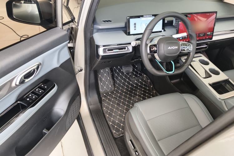 Used AION Y 2023 Younger Star Edition Driver Seat