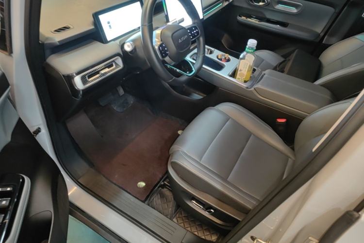 Used AION Y 2023 Plus 510 Smart Edition Driver Seat