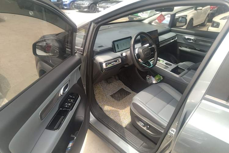 Used AION Y 2023 Plus 510 Smart Edition Driver Seat