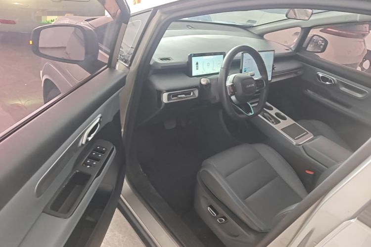 Used AION Y 2023 Plus 510 Smart Edition Driver Seat