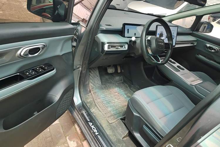 Used AION Y 2023 Plus 510 Enjoy Edition Driver Seat