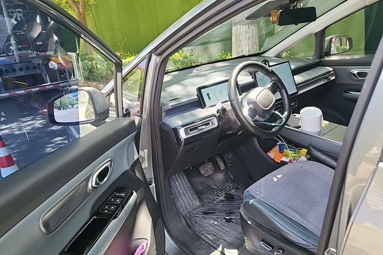 Used AION Y 2023 Plus 510 Smart Edition Driver Seat