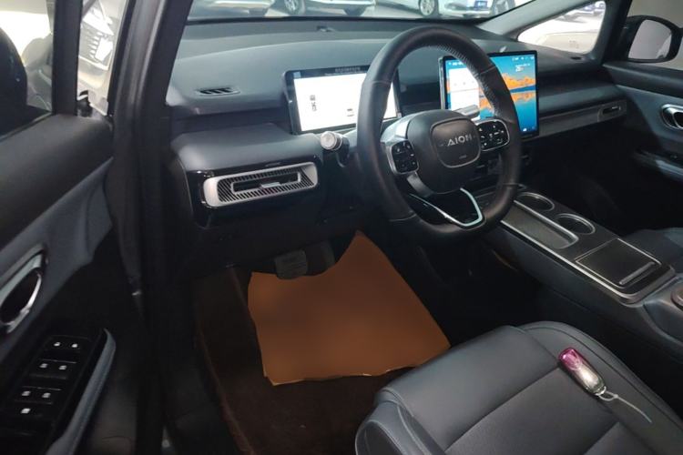 Used AION Y 2023 Younger Star Edition Driver Seat