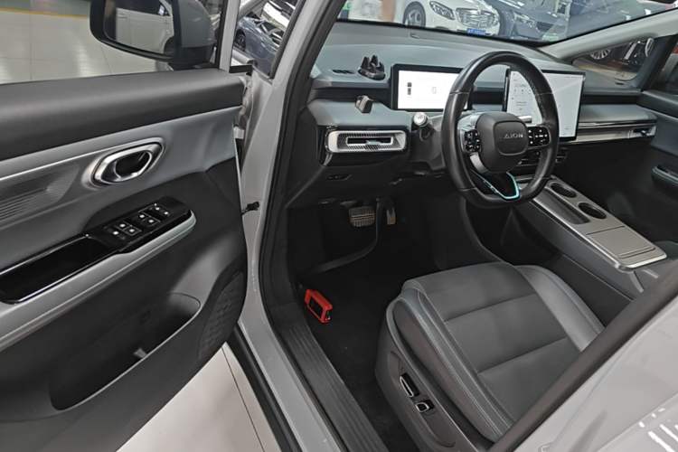 Used AION Y 2023 Plus 510 Smart Edition Driver Seat