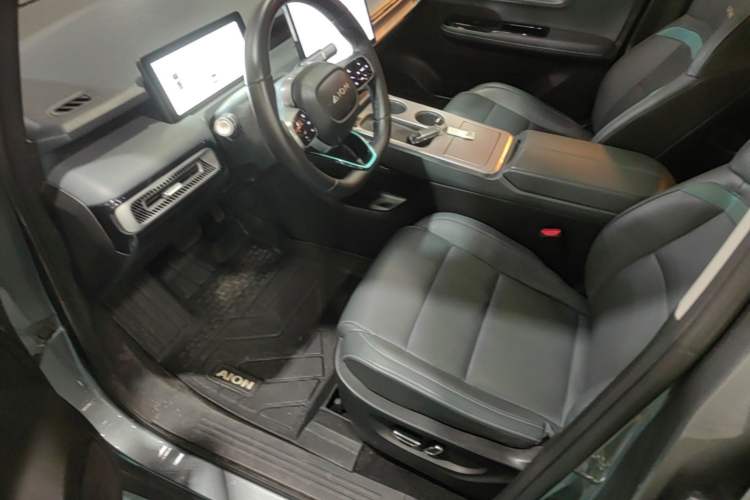 Used AION Y 2023 Plus 510 Smart Edition Driver Seat