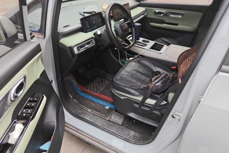 Used AION Y 2023 Plus 610 Enjoyment Edition Ternary Lithium Driver Seat