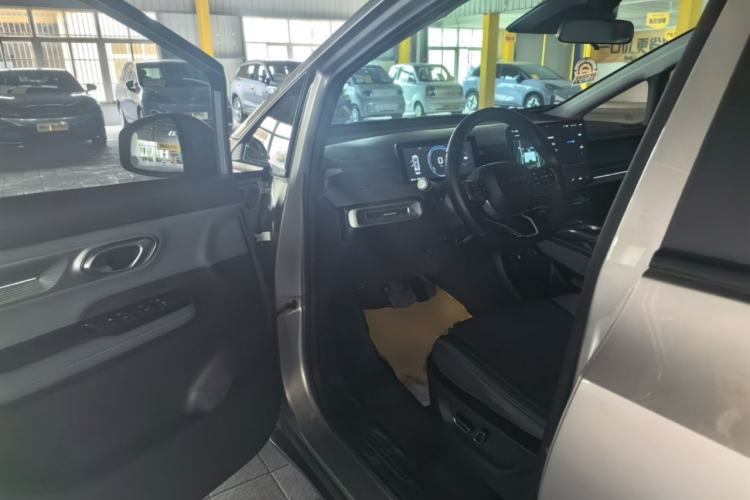Used AION Y 2023 Plus 510 Smart Edition Driver Seat