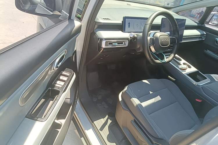 Used AION Y 2023 Younger Driver Seat