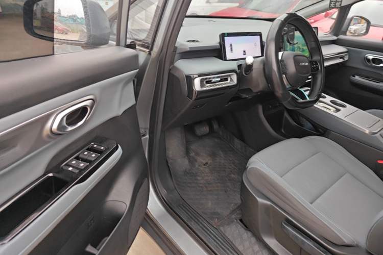 Used AION Y 2023 Plus 510 Enjoy Edition Driver Seat