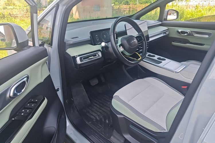 Used AION Y 2023 Plus 610 Enjoyment Edition Ternary Lithium Driver Seat
