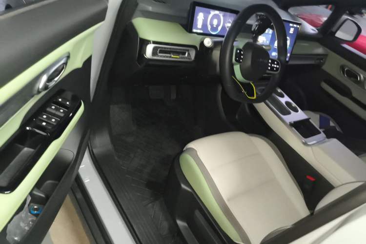 Used AION Y 2023 Plus 510 Enjoy Edition Driver Seat