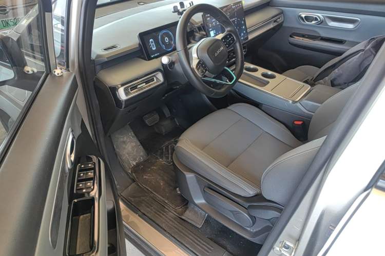Used AION Y 2023 Plus 610 Enjoyment Edition Ternary Lithium Driver Seat