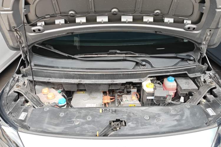 Used AION Y 2023 Plus 510 Smart Edition Engine Bay
