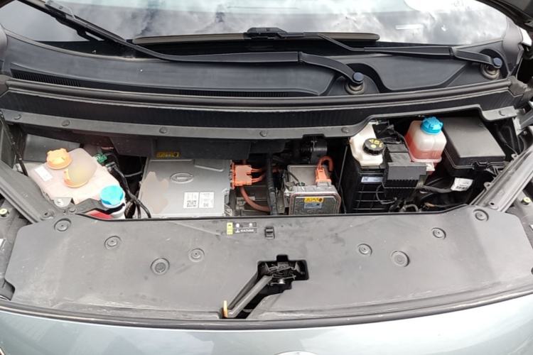 Used AION Y 2023 Plus 510 Smart Edition Engine Bay